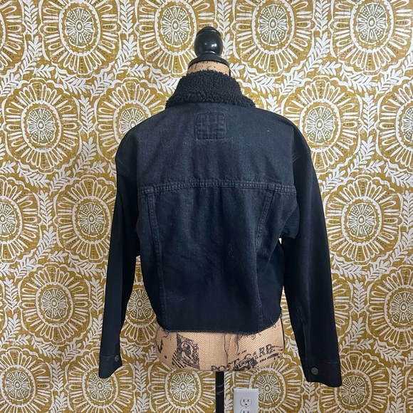 Abercrombie & Fitch Sherpa Collar Cropped Denim Jacket in Black Sz M - Picture 9 of 11